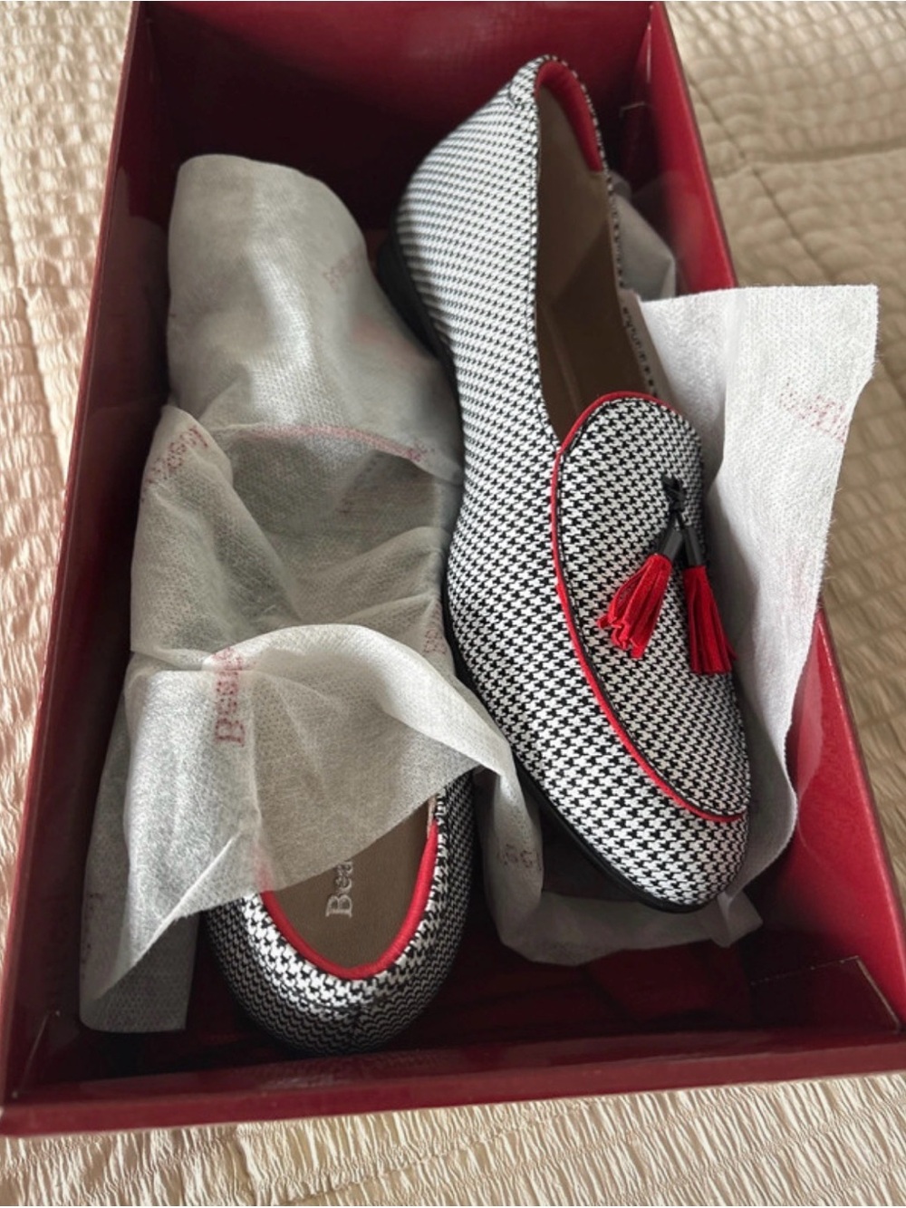 BeautiFeel Black & White Houndstooth Loafers with Red Trim